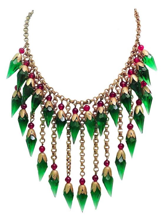 اجمل الاكسسوارات بمناسبة العيد الوطني 785819871.jpg